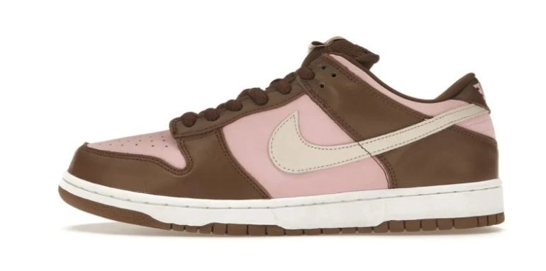 Nike SB Dunk Low Stussy Cherry